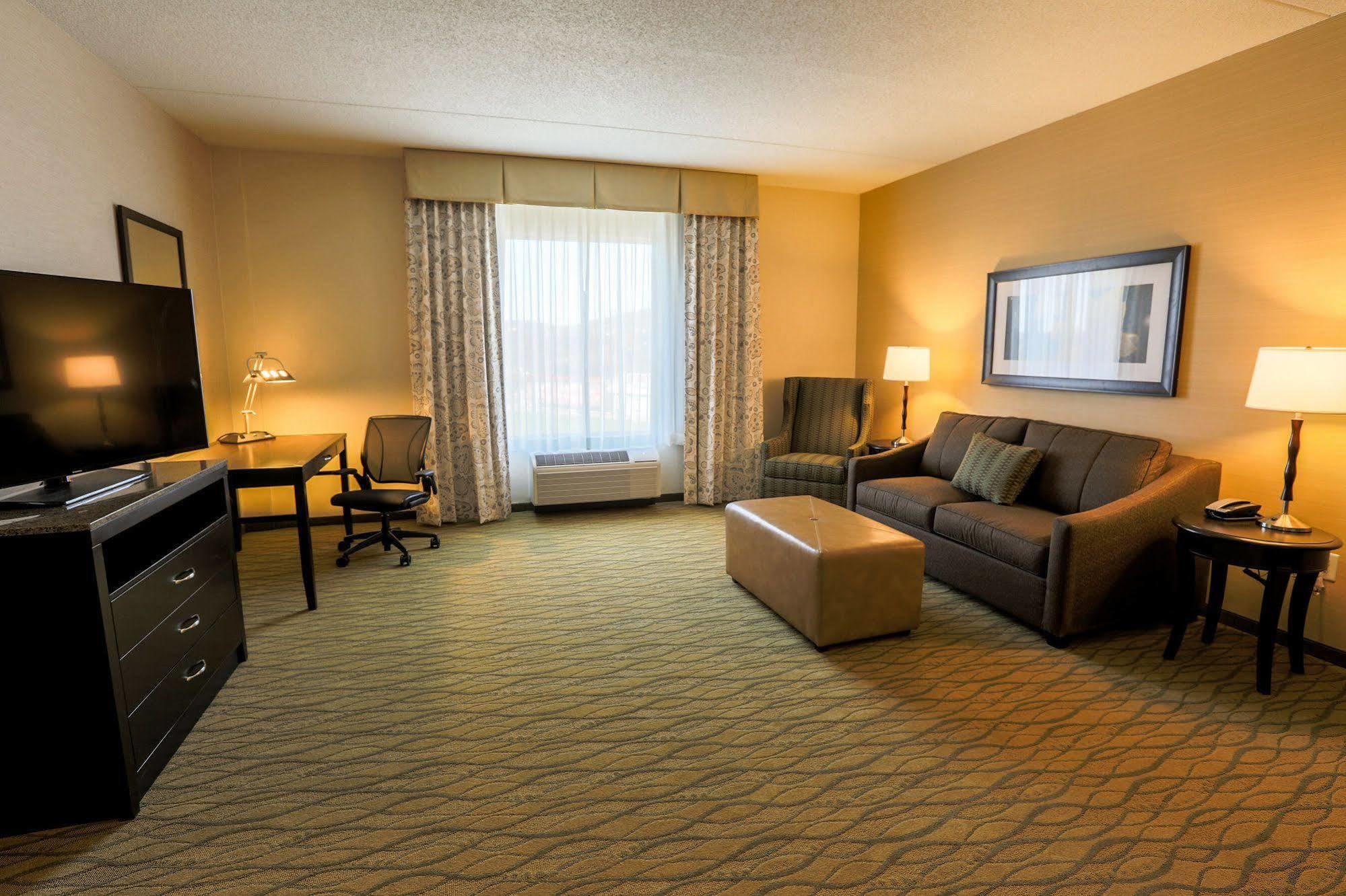 Hilton Garden Inn Indiana At Iup Dış mekan fotoğraf
